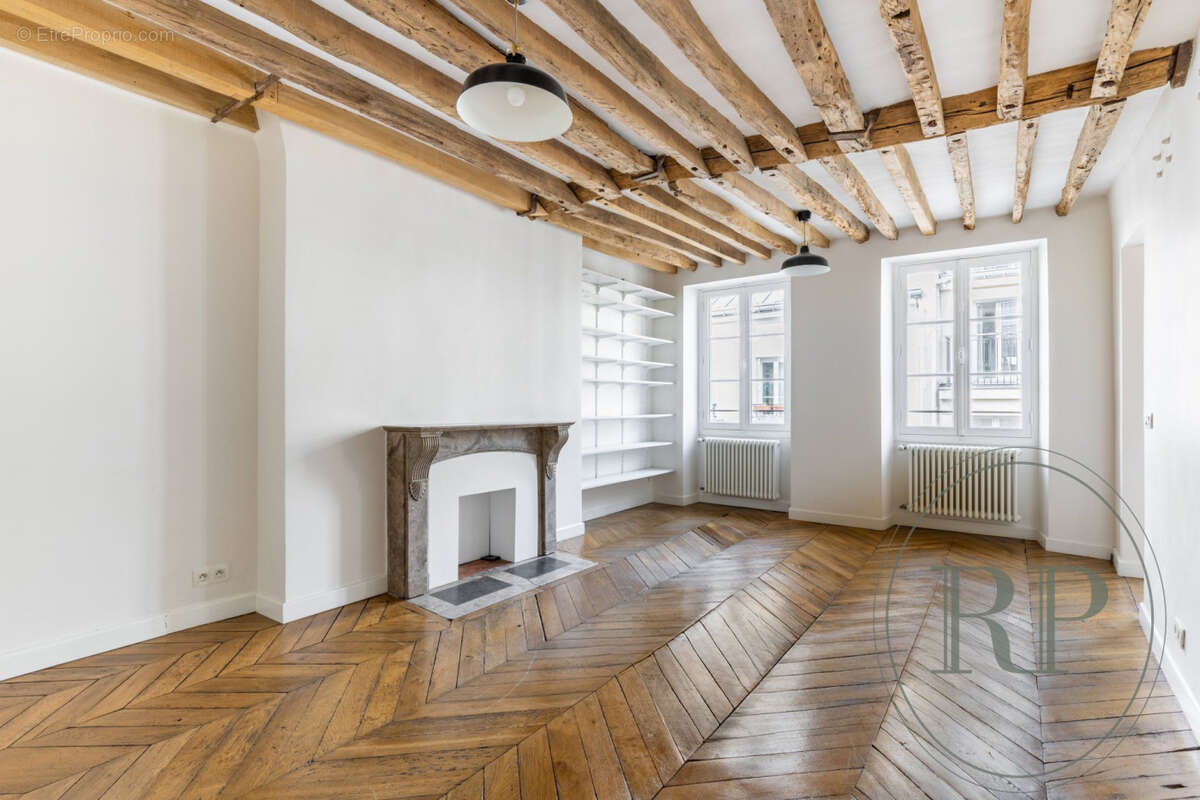 Appartement à PARIS-9E