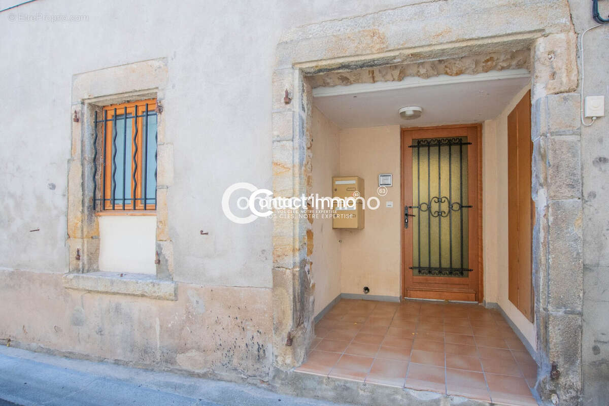 Appartement à VIC-LE-COMTE