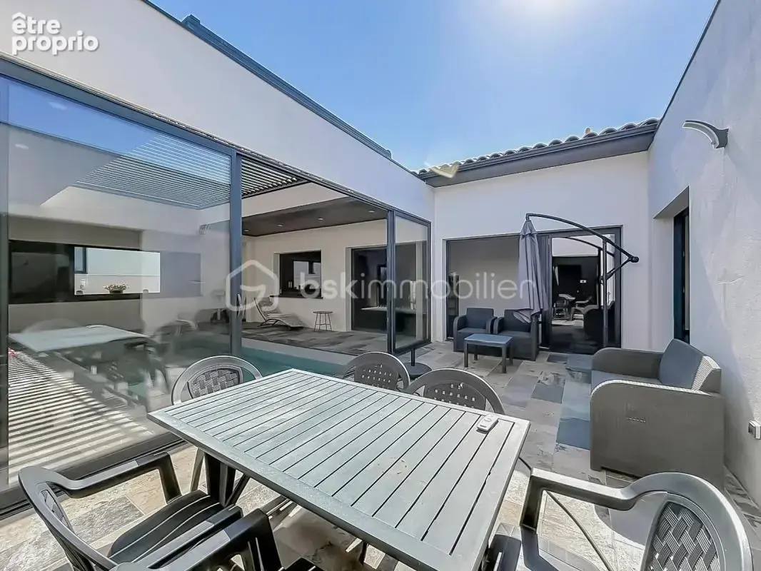 *** superbe villa contemporaine de 247 m² – grand garage de 110 m² – nissan-lez-enserune *** - photo 16
