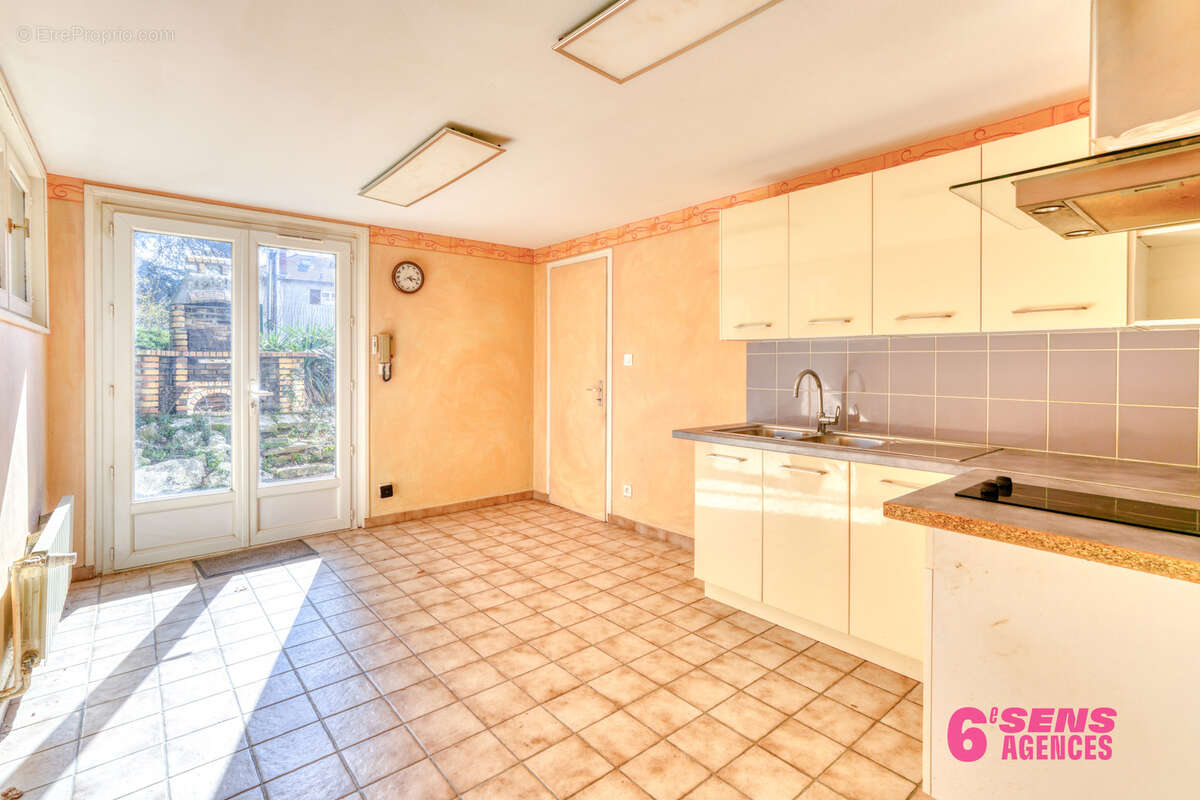 Maison à LYON-9E
