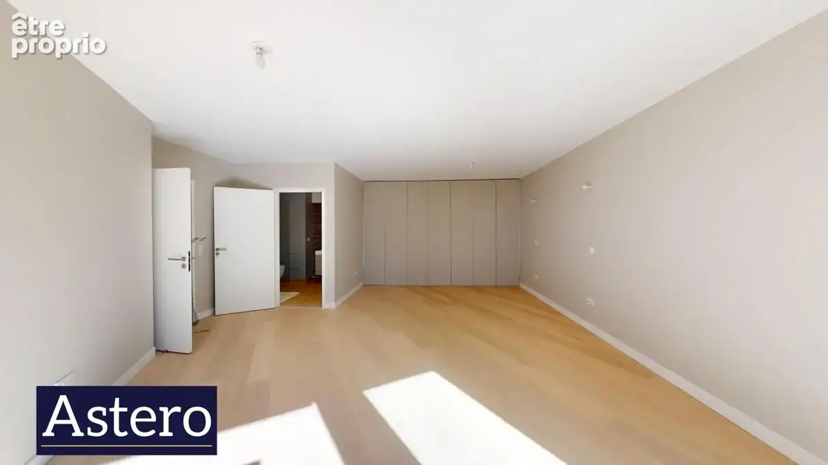 Duplex avec jardin privatif et ascenseur 121 m2 3 pièces - Étangs de Corot - Ville-d'Avray - photo 7