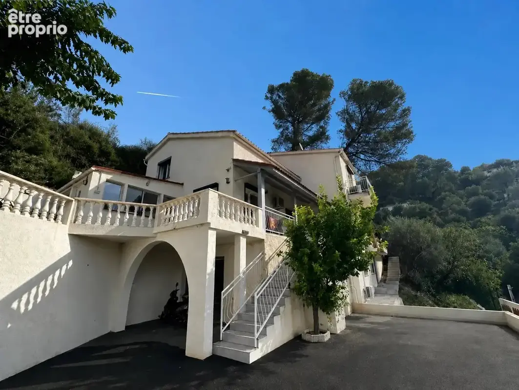 Maison à DRAP