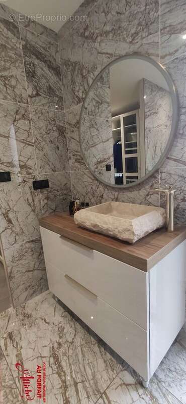 Maison à PINS-JUSTARET