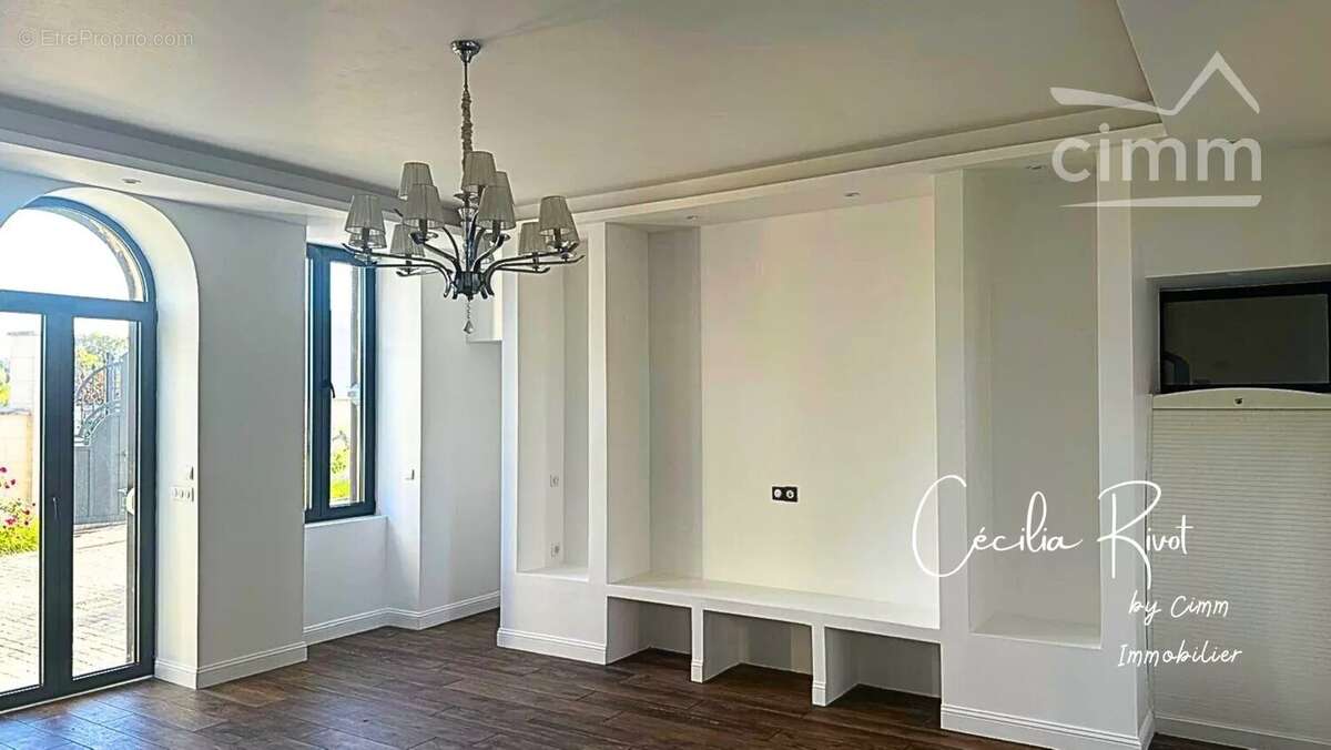 Maison à VILLENAVE-D'ORNON
