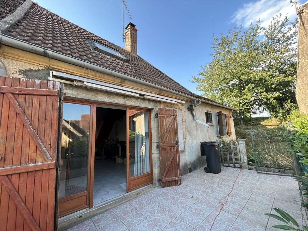 Maison à COUST