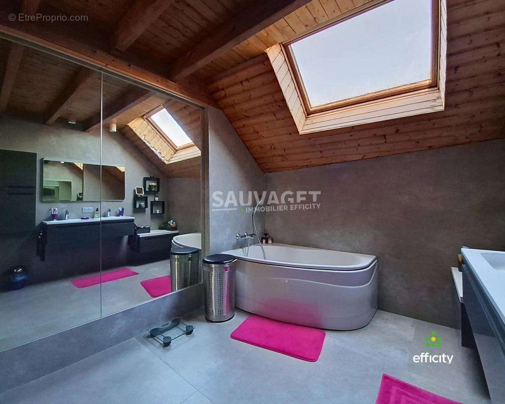 Maison 271 m² à Cornier  - photo 12