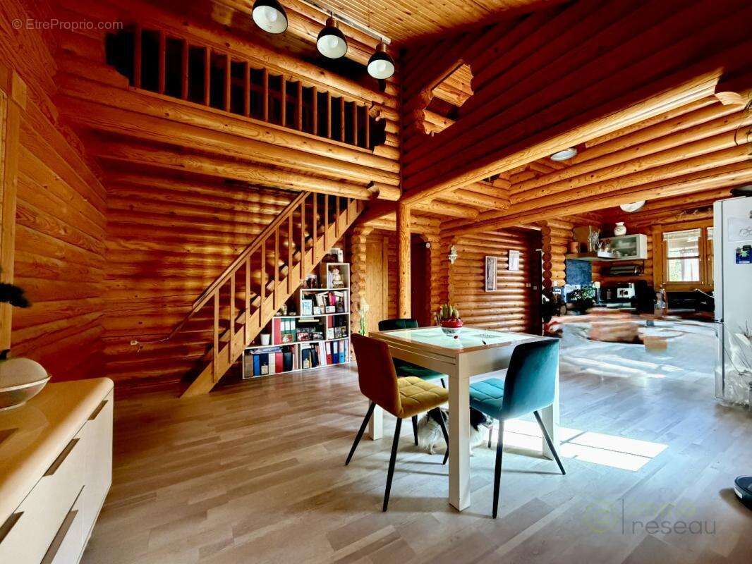 Maison 155 m² à Valle-Di-Rostino  - photo 10