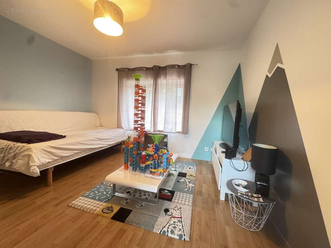 Maison 190 m² à Durdat-Larequille  - photo 9