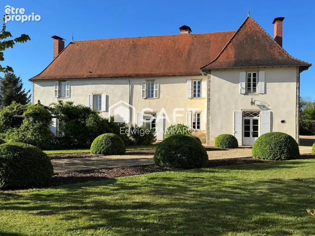 Photo 1 - Maison à LA CHAPELLE-MONTBRANDEIX