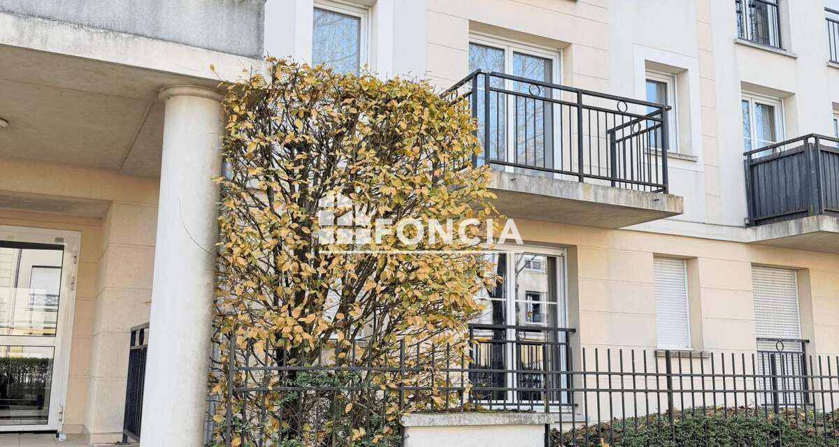 Appartement à BUSSY-SAINT-GEORGES