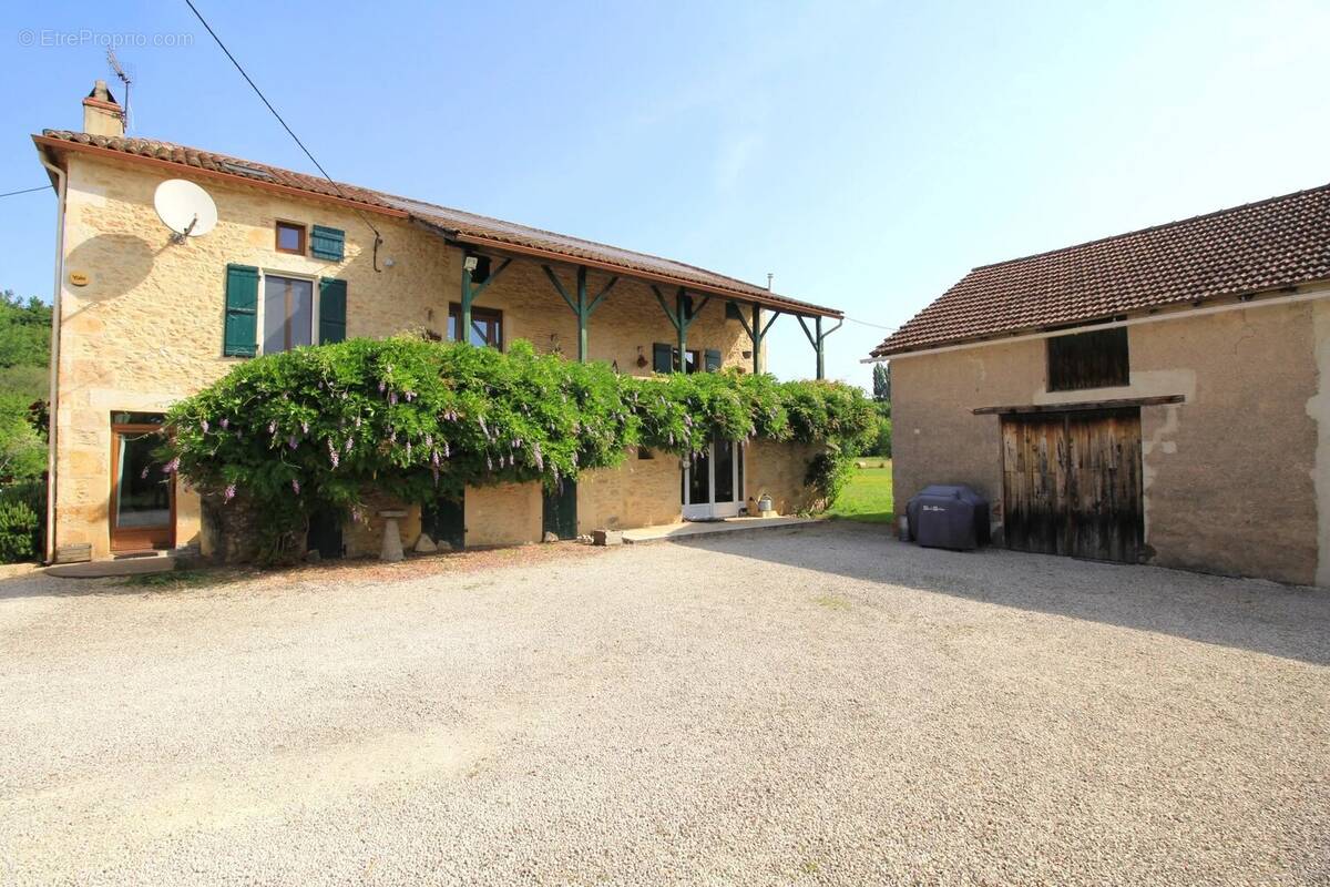 Maison à PUY-L'EVEQUE