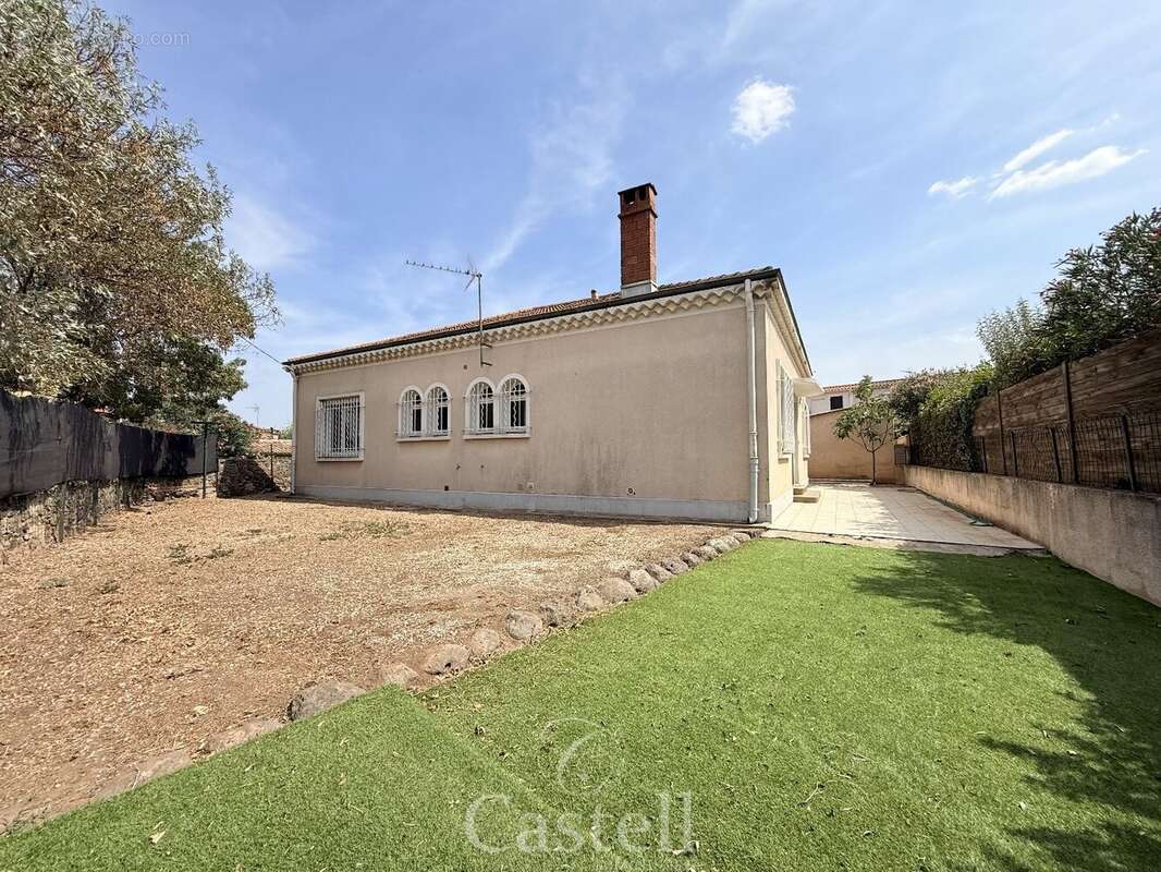 *** maison de plain pied 4 faces, garage *** - photo 2