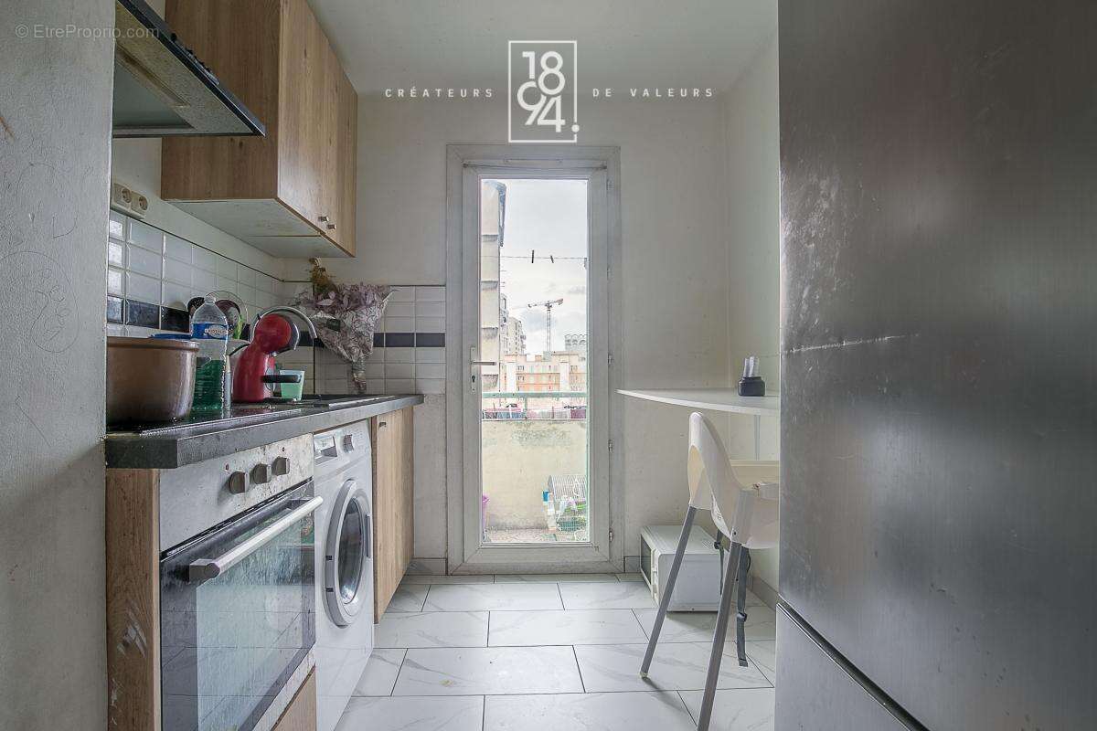 Appartement à MARSEILLE-3E