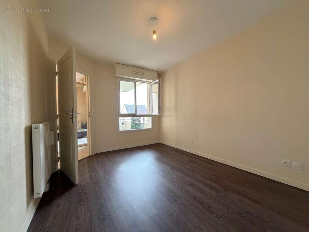 Photo 4 - Appartement à AVRILLE