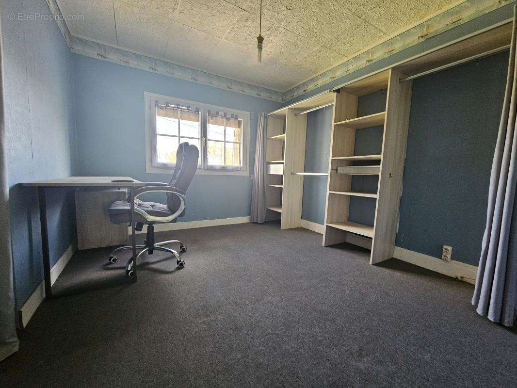 Maison à SAINT-YRIEIX-LES-BOIS