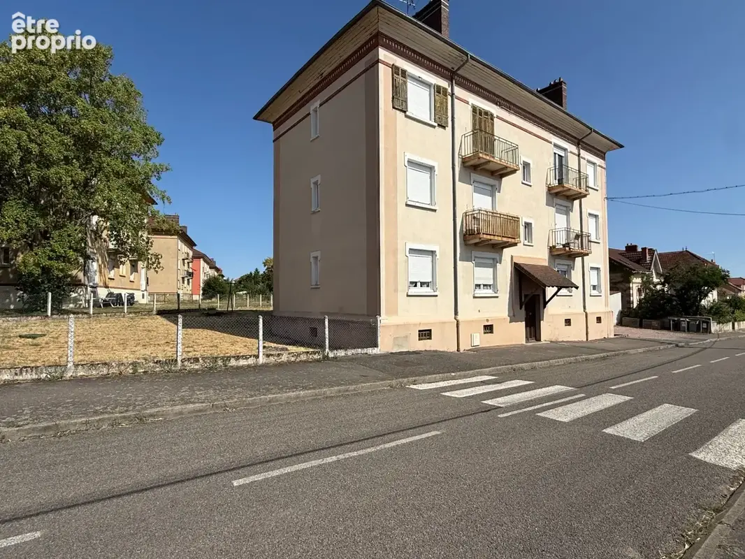 Appartement à PARAY-LE-MONIAL