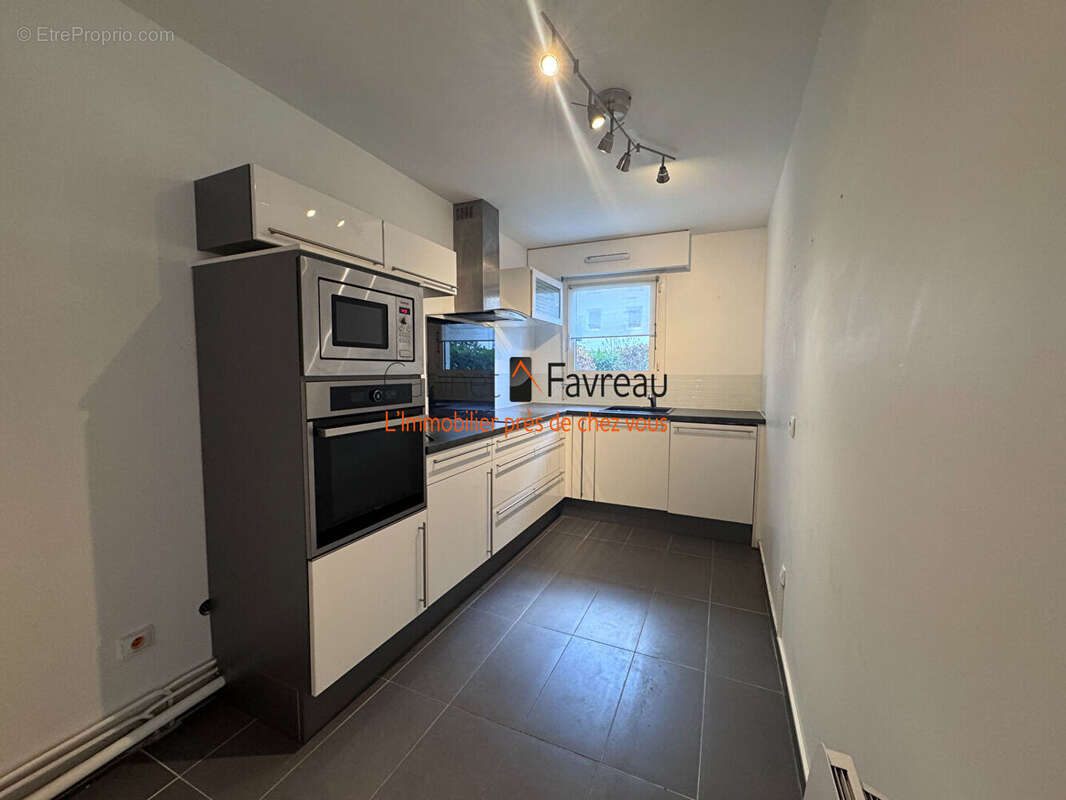 Appartement à L&#039;HAY-LES-ROSES