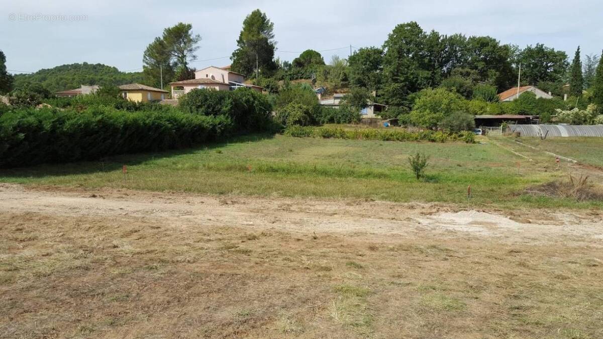 Terrain à SAINT-AUBIN-DE-MEDOC