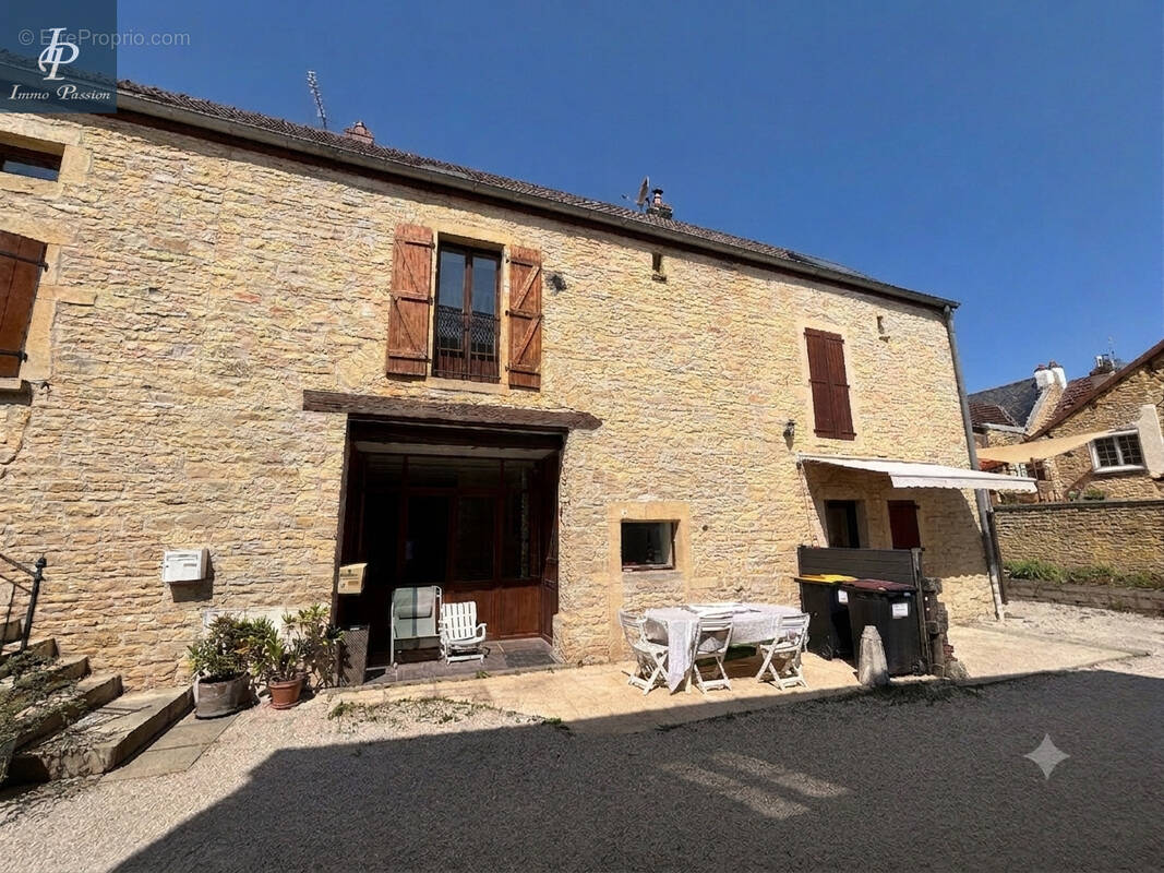 Maison à MEUILLEY
