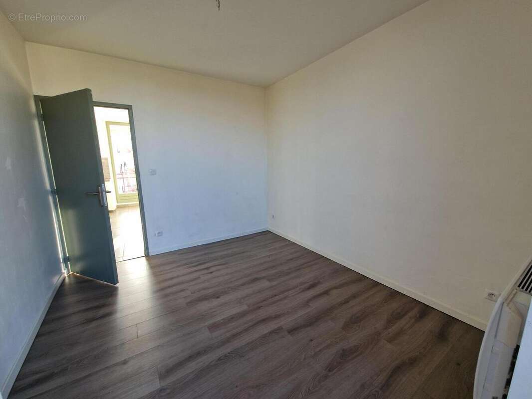   - Appartement à GRIGNY