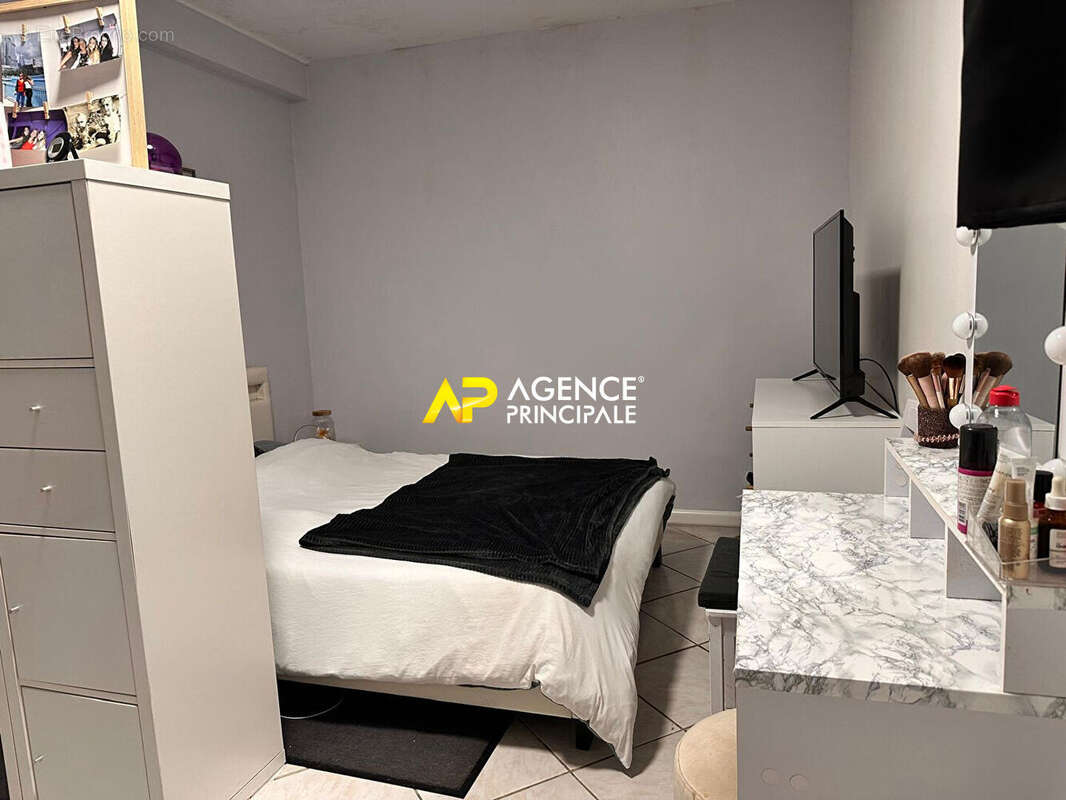 Appartement à SARTROUVILLE