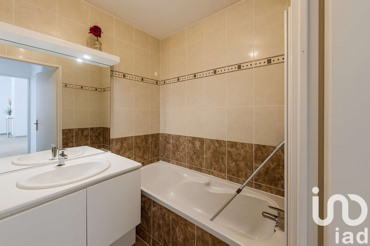 Photo 6 - Appartement à MARSEILLE-13E