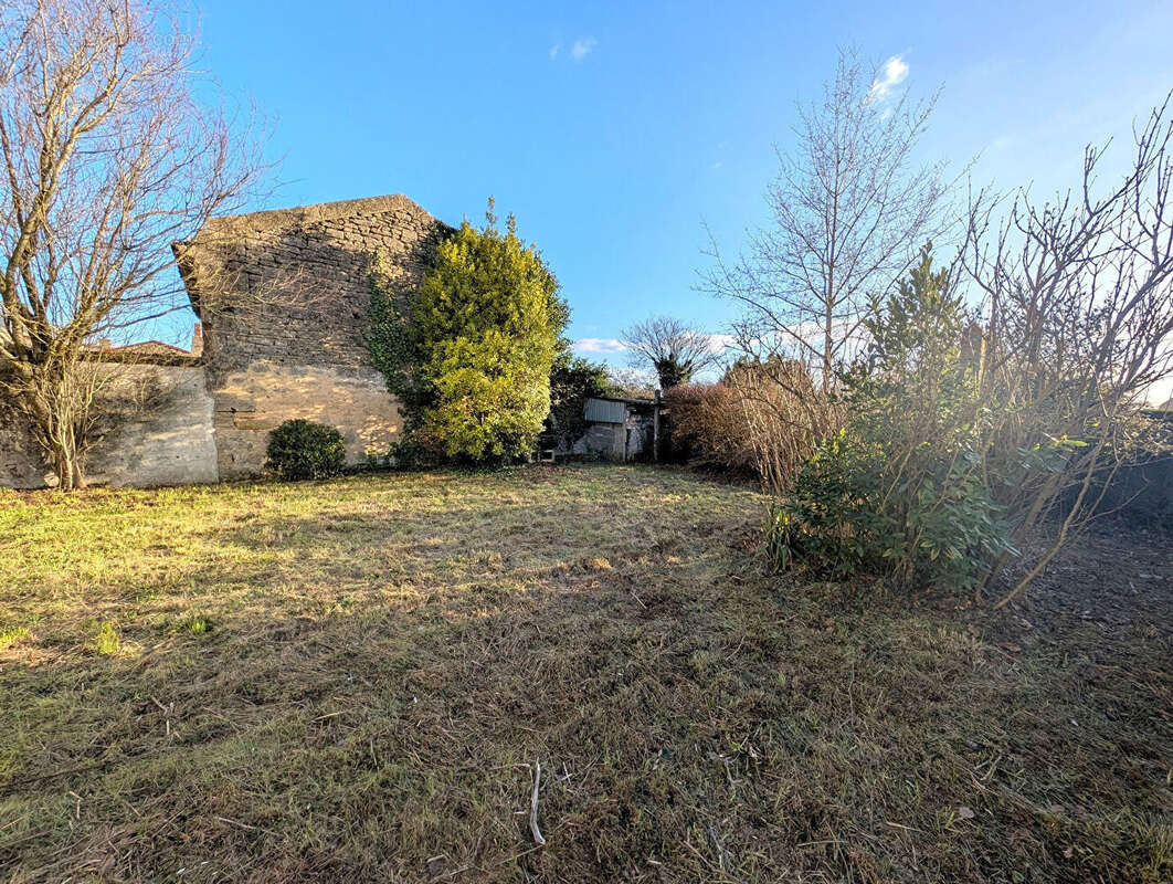 Maison à DOUE-LA-FONTAINE
