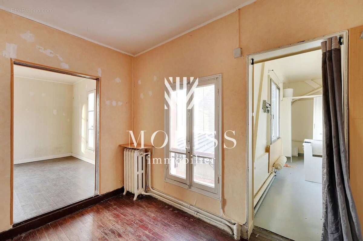 Maison à SAINT-MAUR-DES-FOSSES