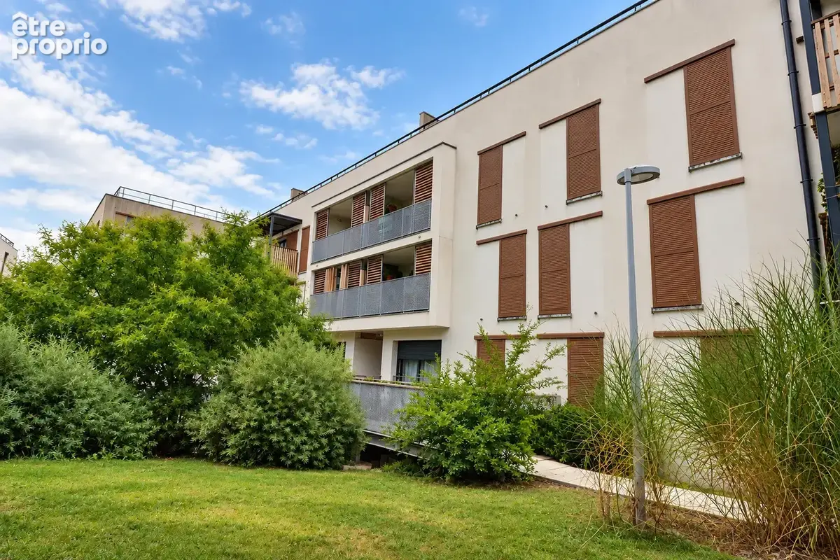 T2 en rez-de-jardin avec parking couvert - photo 5