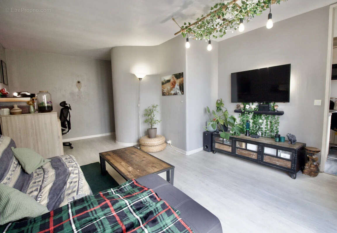 Appartement à ELANCOURT