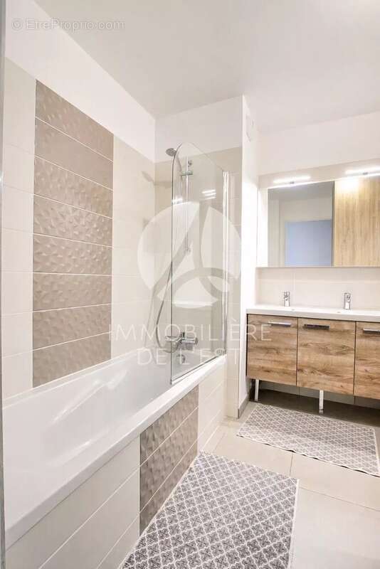 Appartement à LYON-8E