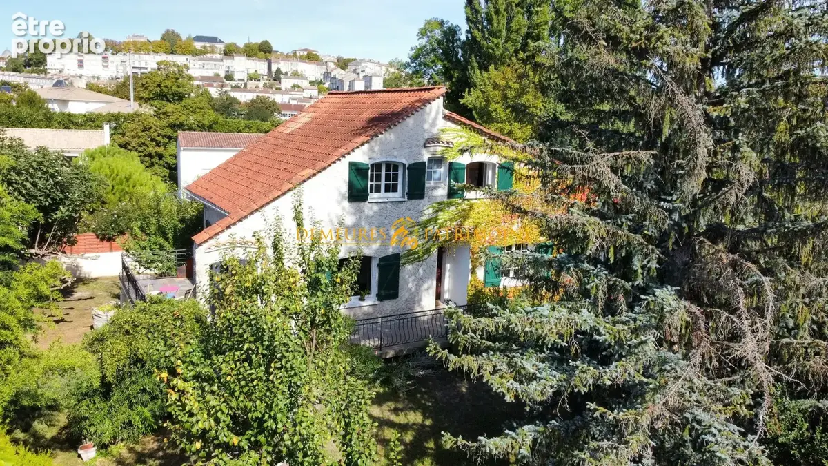 Photo Maison à Angouleme au prix de 299 900€