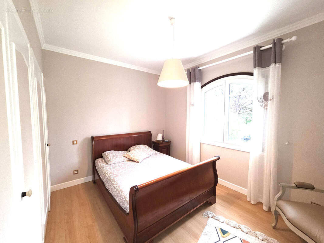 Maison à LA COURONNE