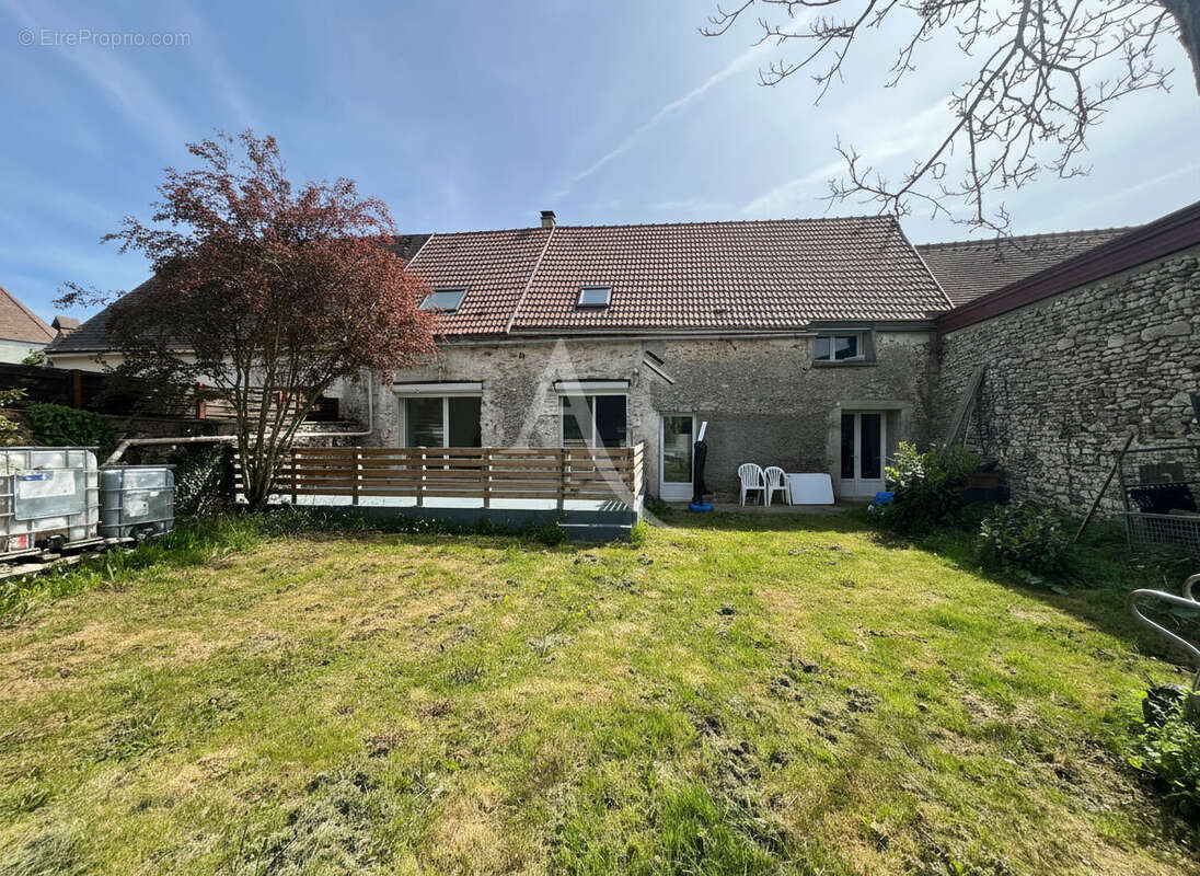 Maison à DOURDAN