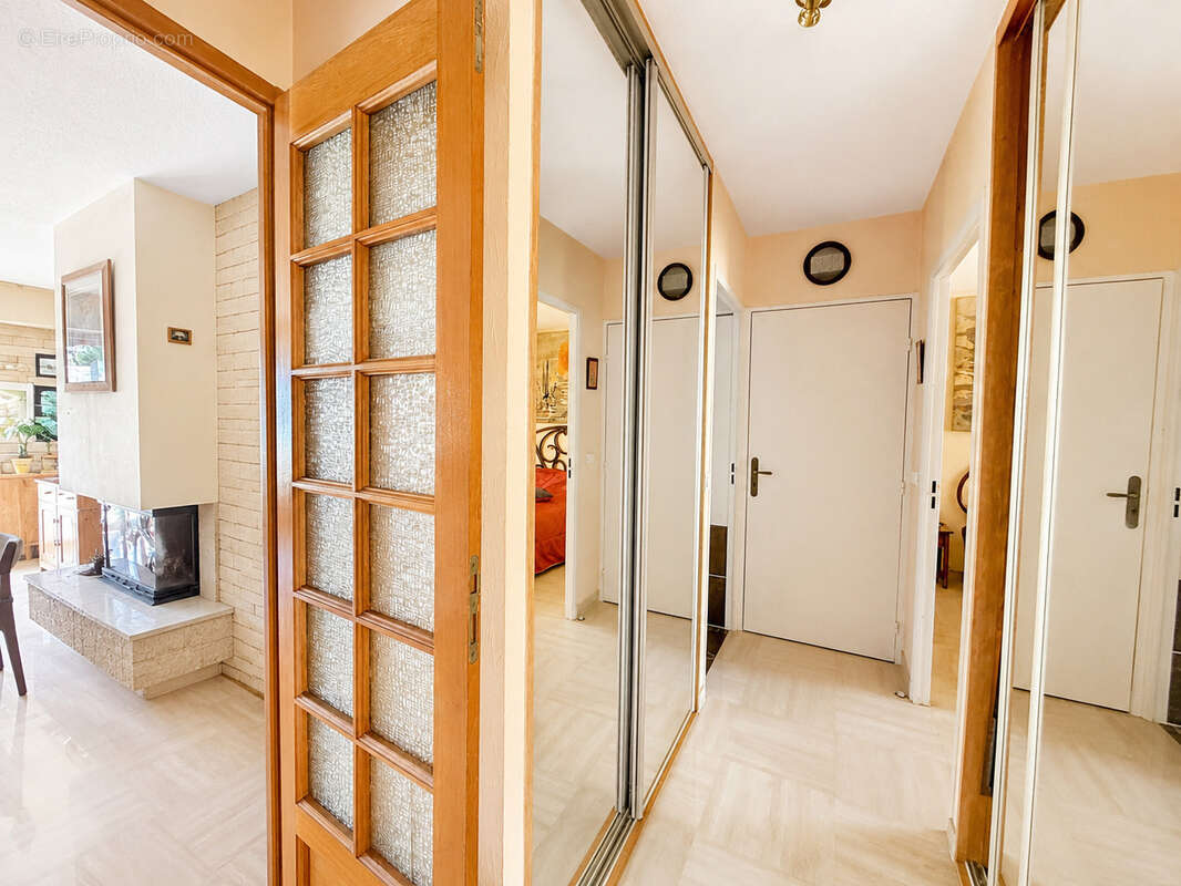 Appartement à ROQUEBRUNE-CAP-MARTIN