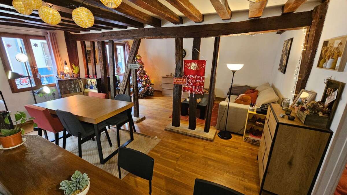 Appartement à HOUDAN