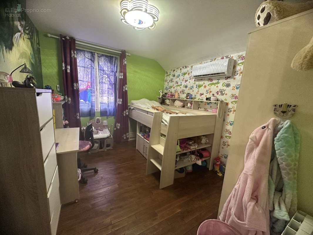 Maison à SAINT-SANTIN-DE-MAURS