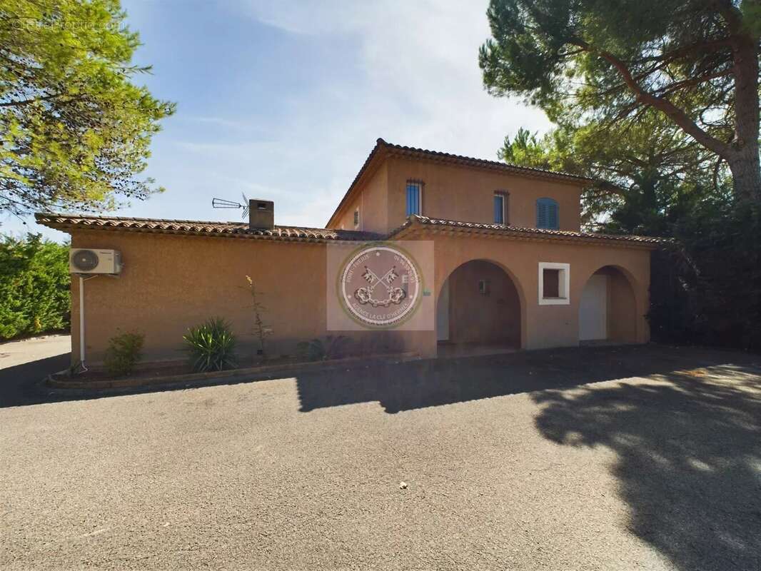 Maison à FREJUS