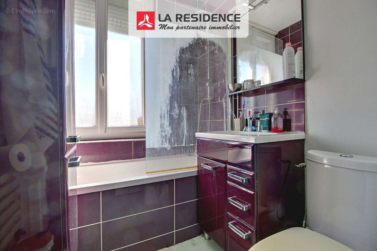 Maison à SAINT-ETIENNE-DU-ROUVRAY