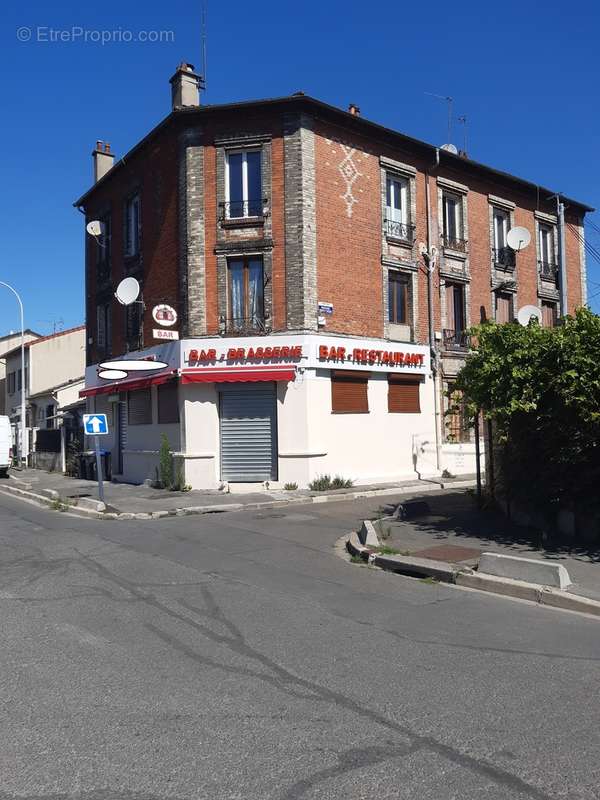 Commerce à SAINT-DENIS