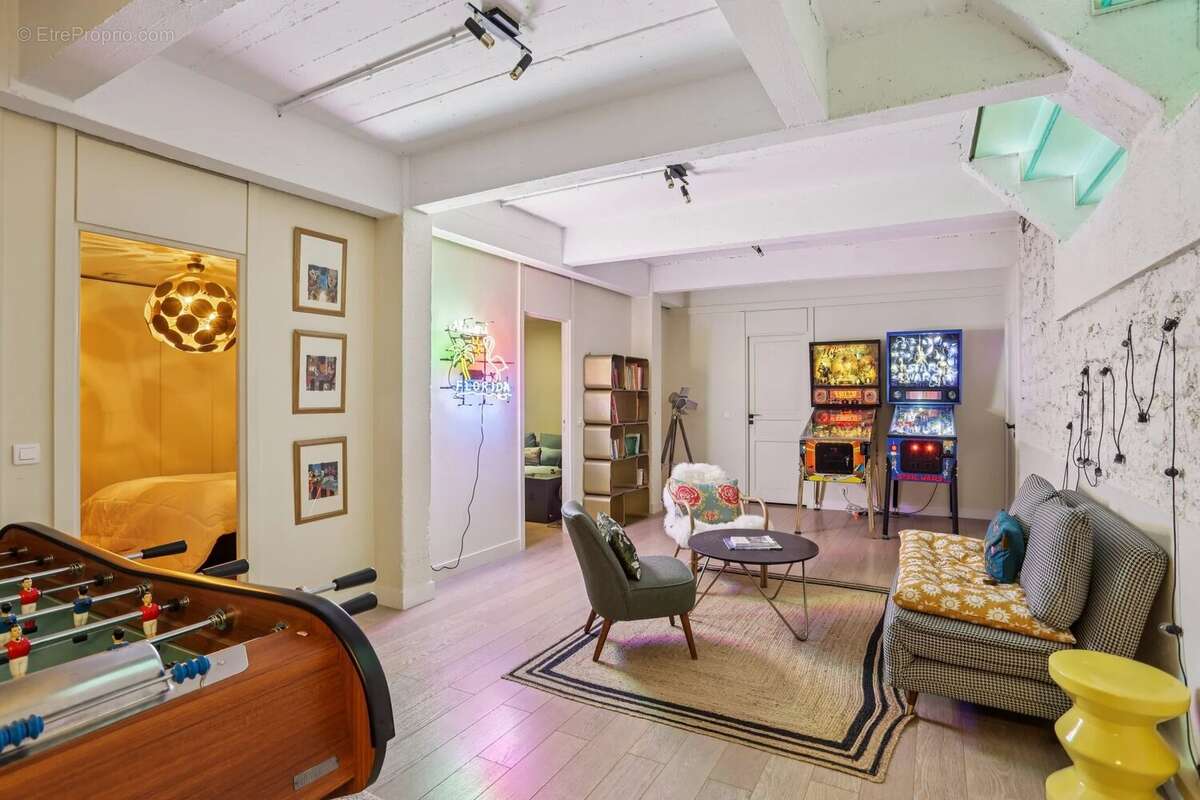 Appartement à ISSY-LES-MOULINEAUX