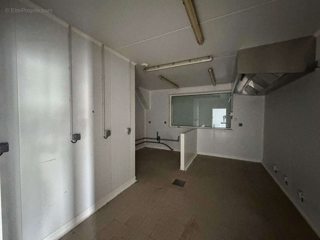 Commerce à BRICQUEBEC