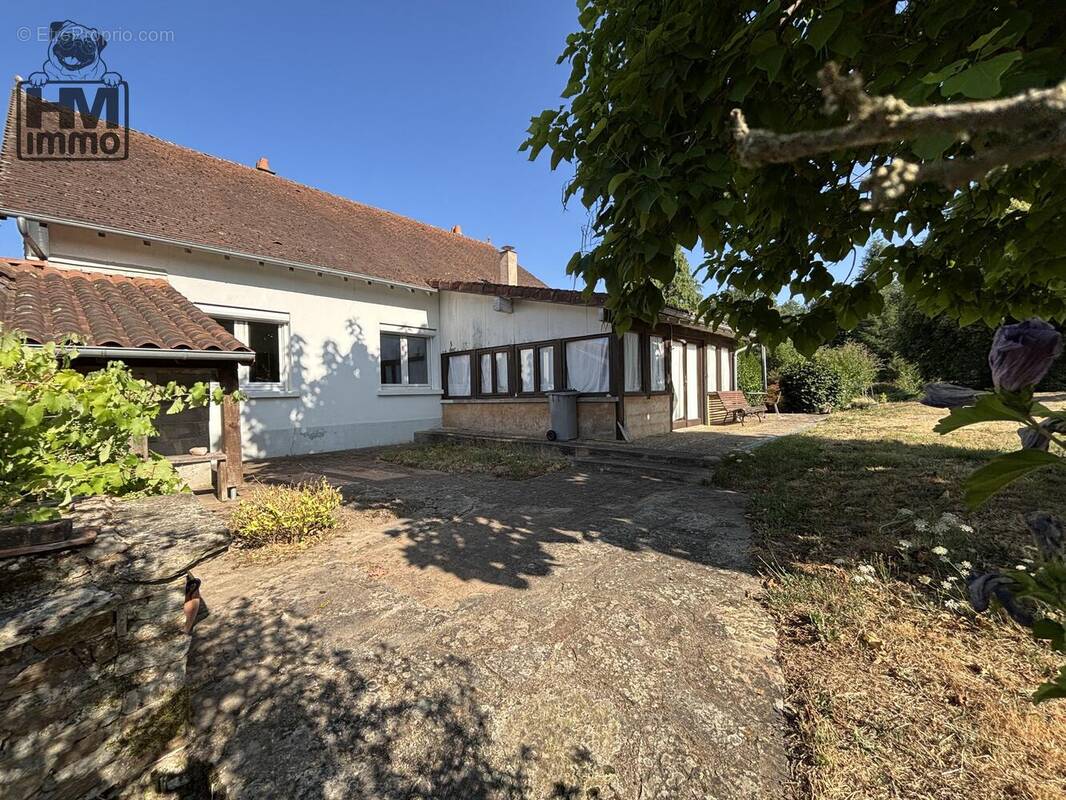 n°3 - Maison à SAINT-YRIEIX-LA-PERCHE