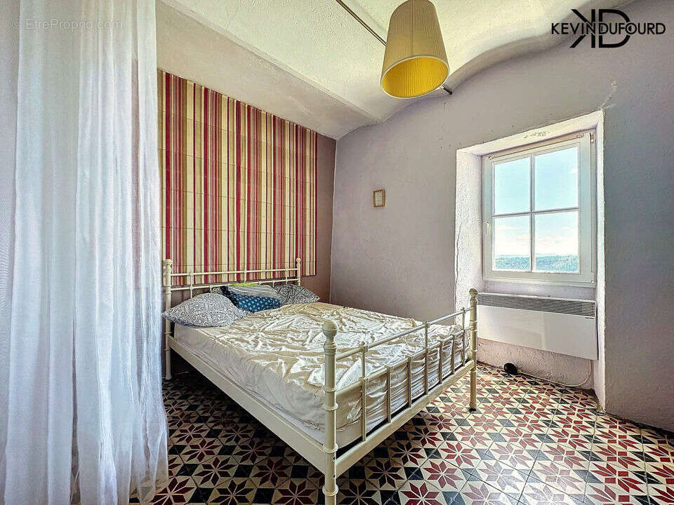 Maison 317 m² à Saint-Pierre-Saint-Jean  - photo 44