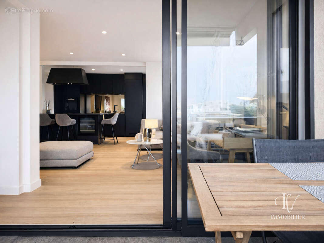 Appartement à AMBILLY