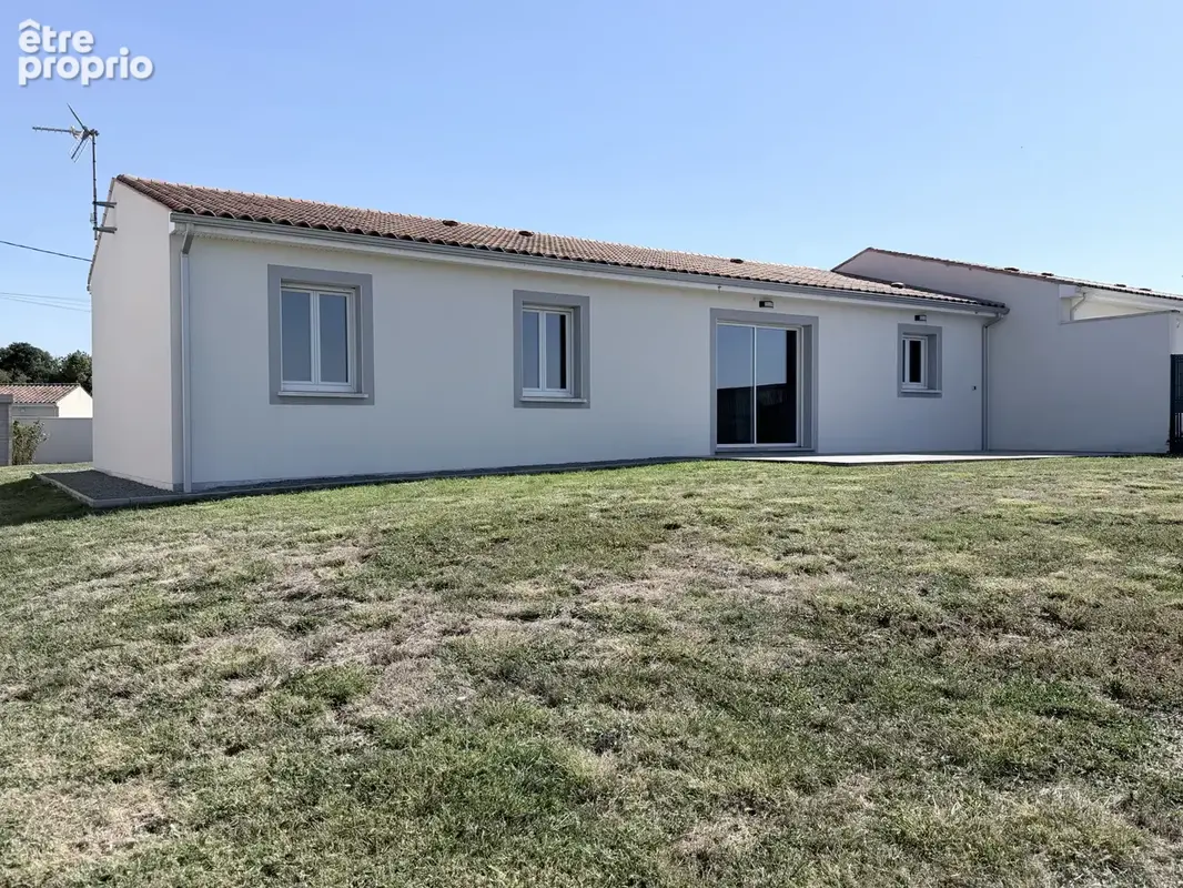Maison de plain-pied avec jardin à Chermignac - photo 2
