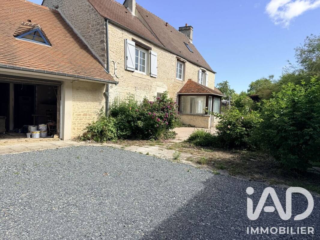 Photo 1 - Maison à CROCY