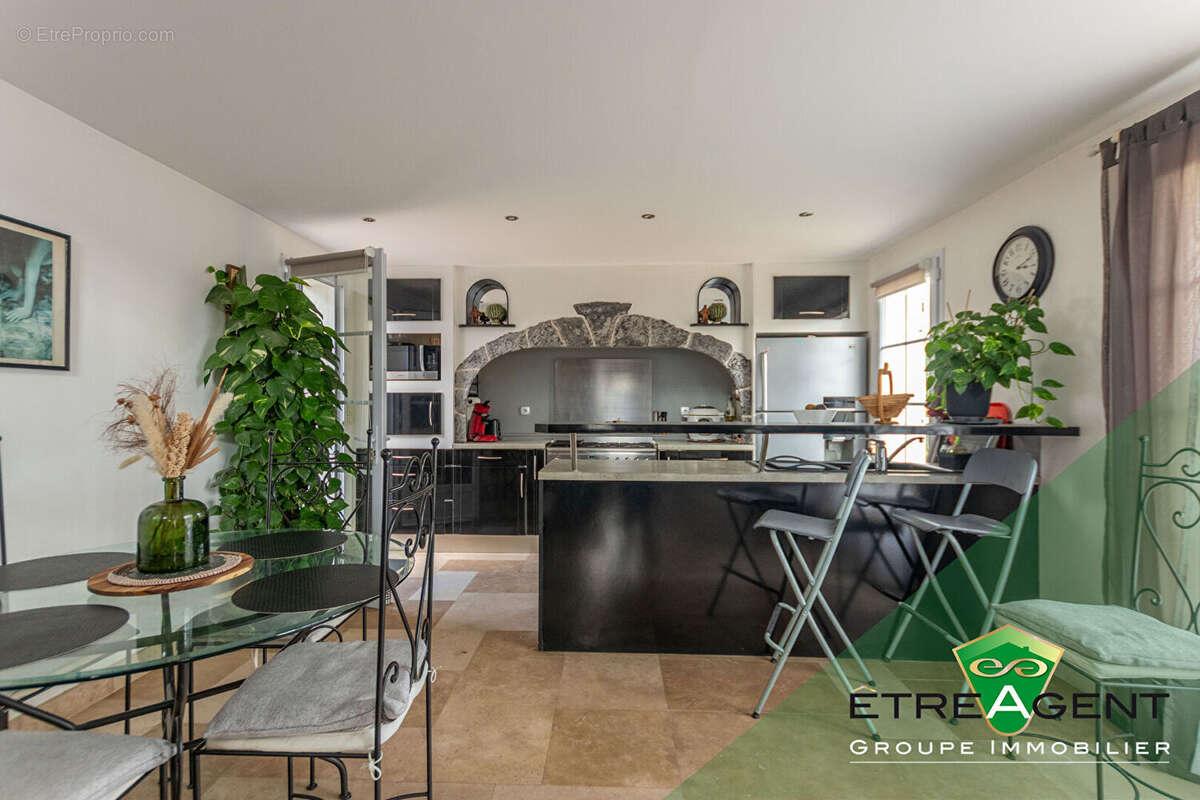 Maison à VERNEUIL-SUR-SEINE