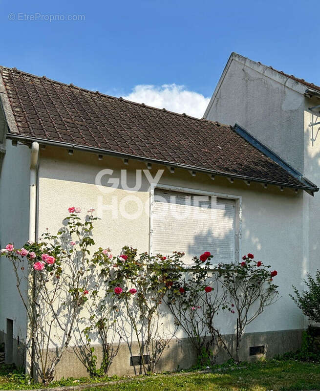Maison à FONTENAY-TRESIGNY