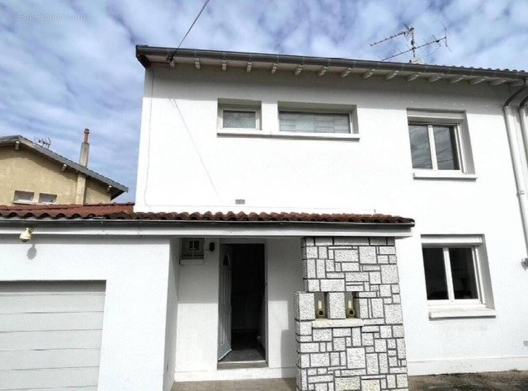 Photo 1 - Maison à CASTRES